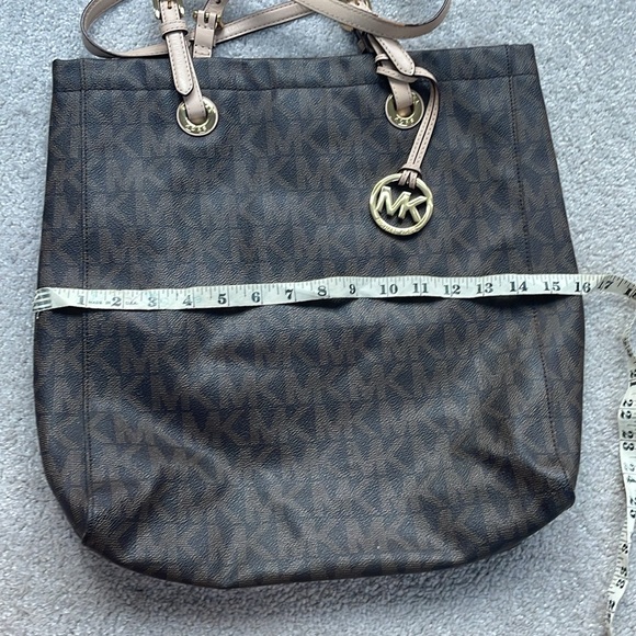 Michael Kors Brown MK Shoulder Bag - Picture 8 of 9